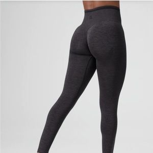 Brand new BBL seamless buff bunny leggings